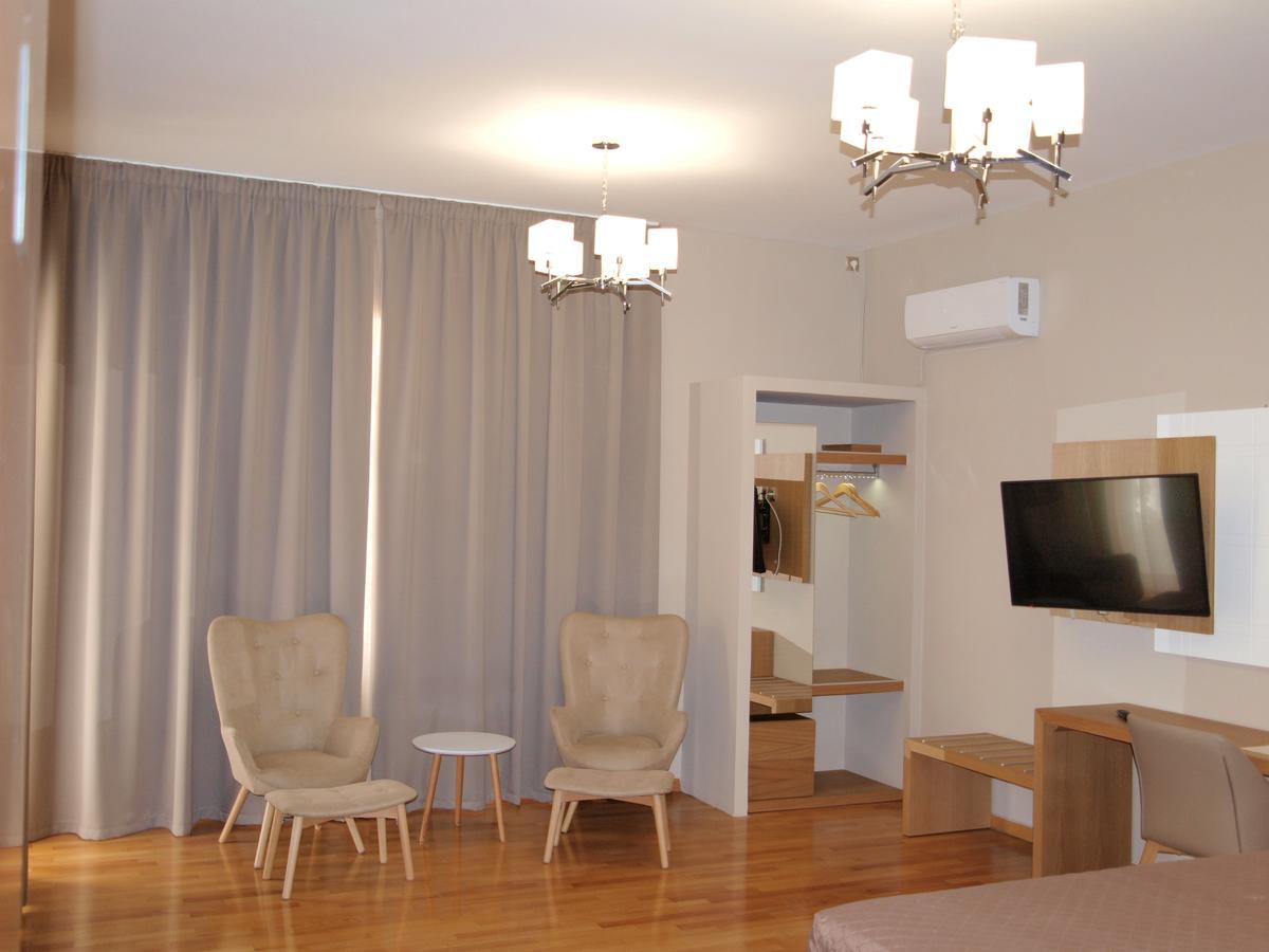 King Lodge Atene Esterno foto