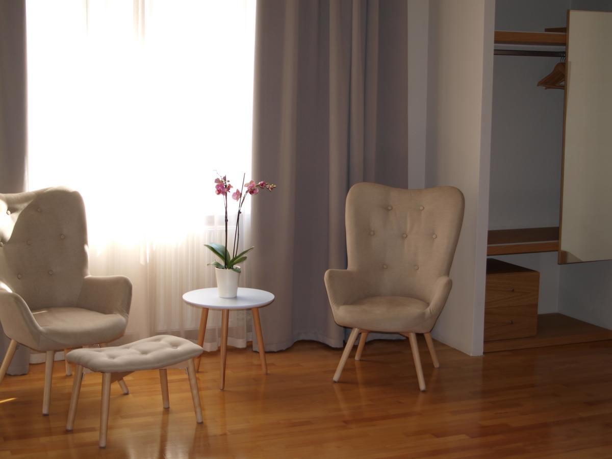 King Lodge Atene Esterno foto